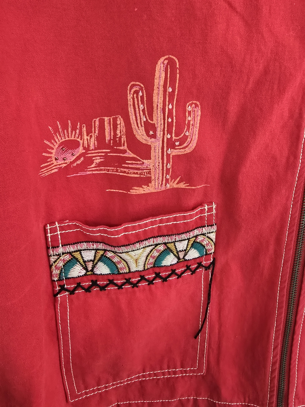 Double D Ranch Red Beaded Fringe Western Pictograph Zip Jacket Size 1X - Picture 6 of 15